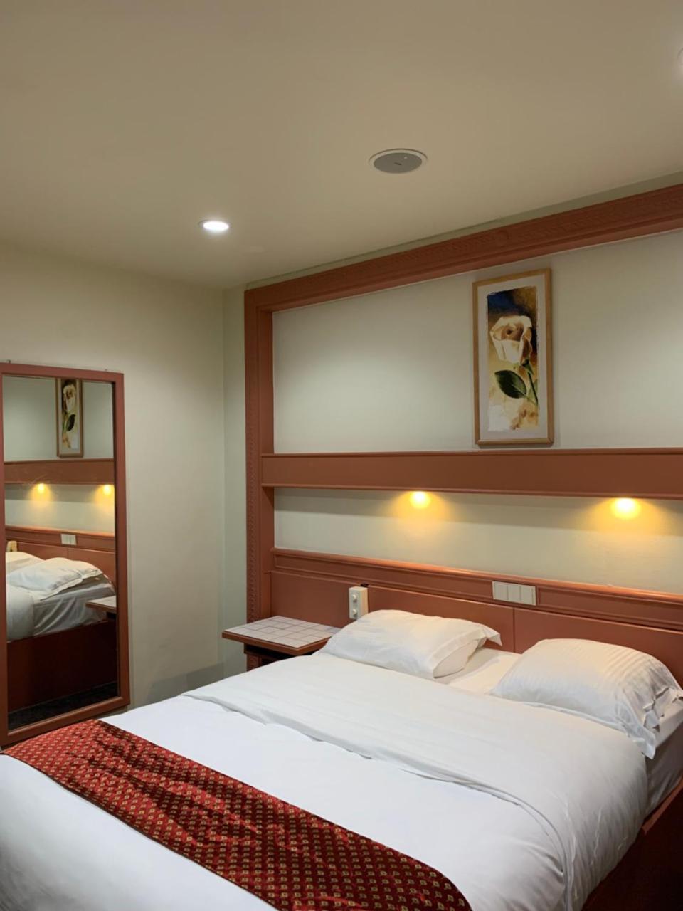 Hotel Beaux Arts Amberes Exterior foto
